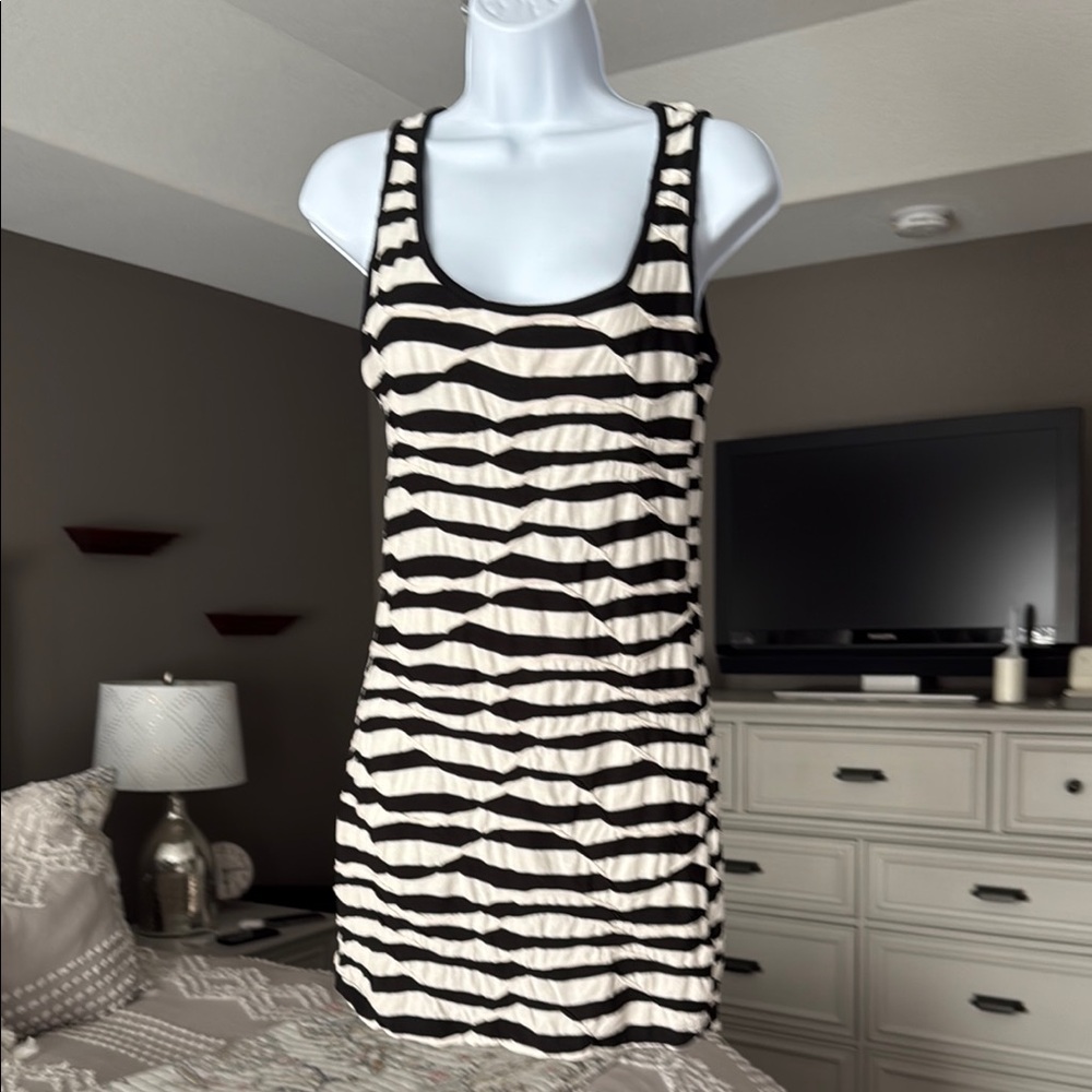 Forever 21 Black and White Bodycon Mini Dress